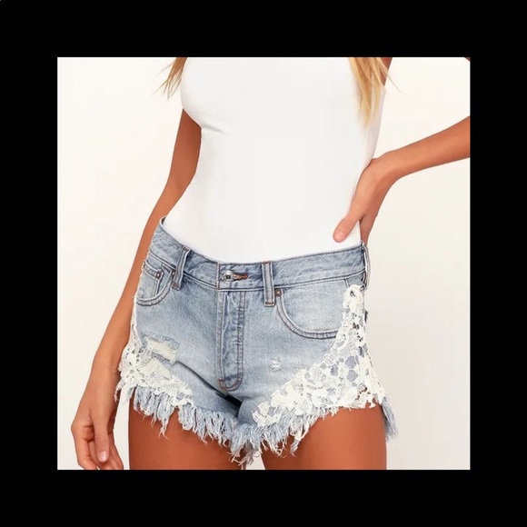 We The Free Good Vibes Lace Shorts - Picture 2 of 12